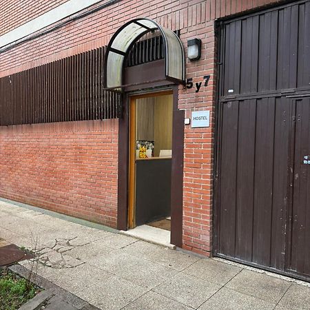Hostel Puerta Del Angel Мадрид Экстерьер фото
