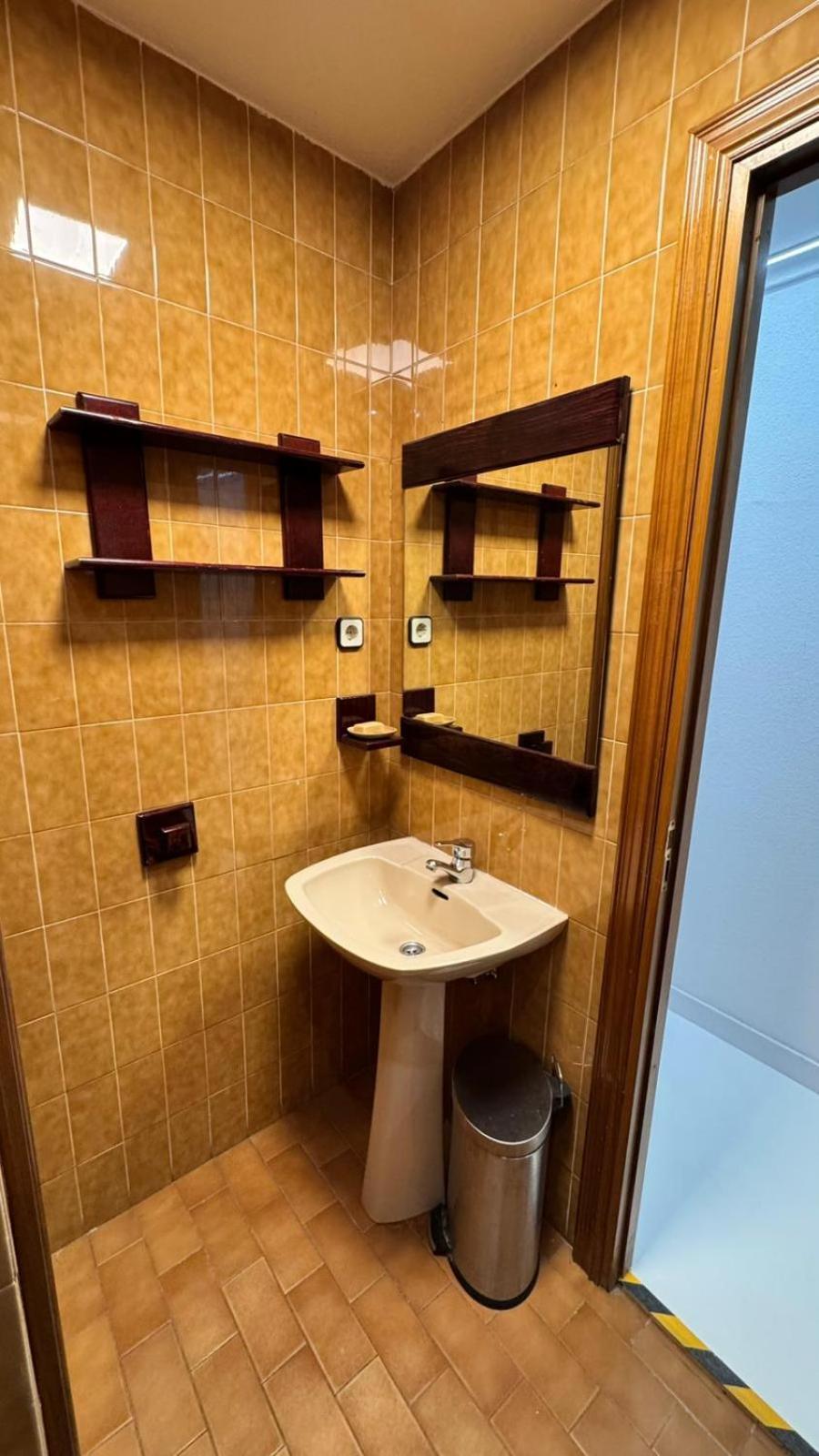 Hostel Puerta Del Angel Мадрид Экстерьер фото