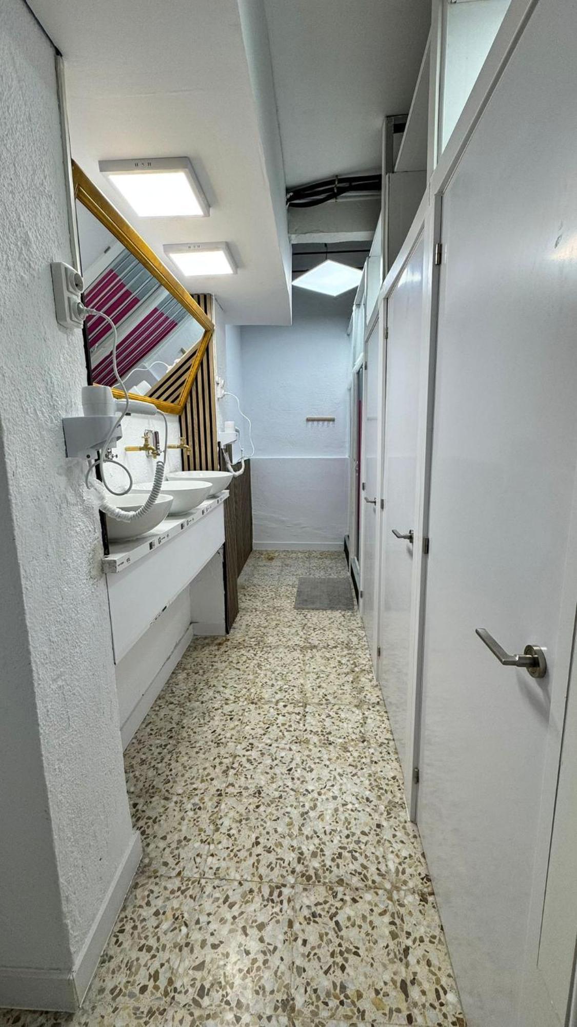 Hostel Puerta Del Angel Мадрид Экстерьер фото