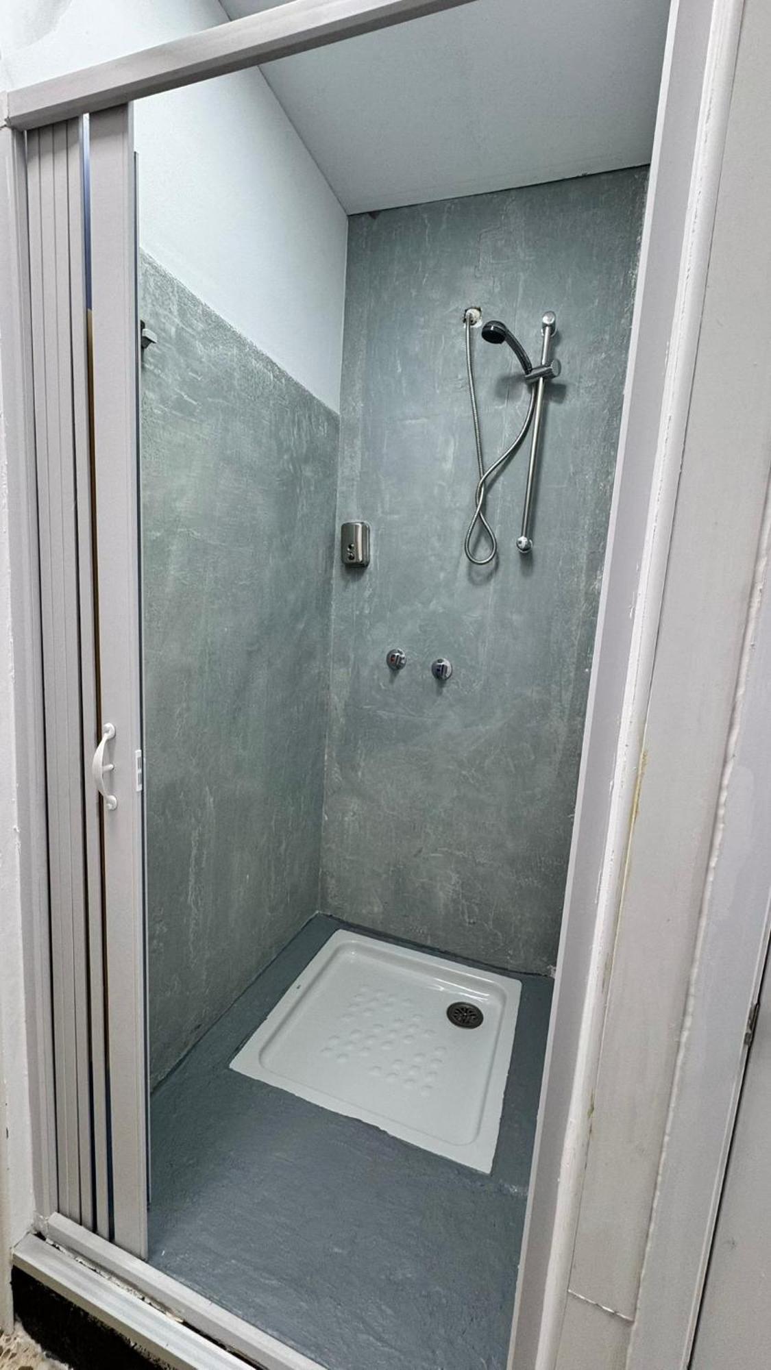 Hostel Puerta Del Angel Мадрид Экстерьер фото
